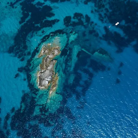 Dell'aia Apartment *